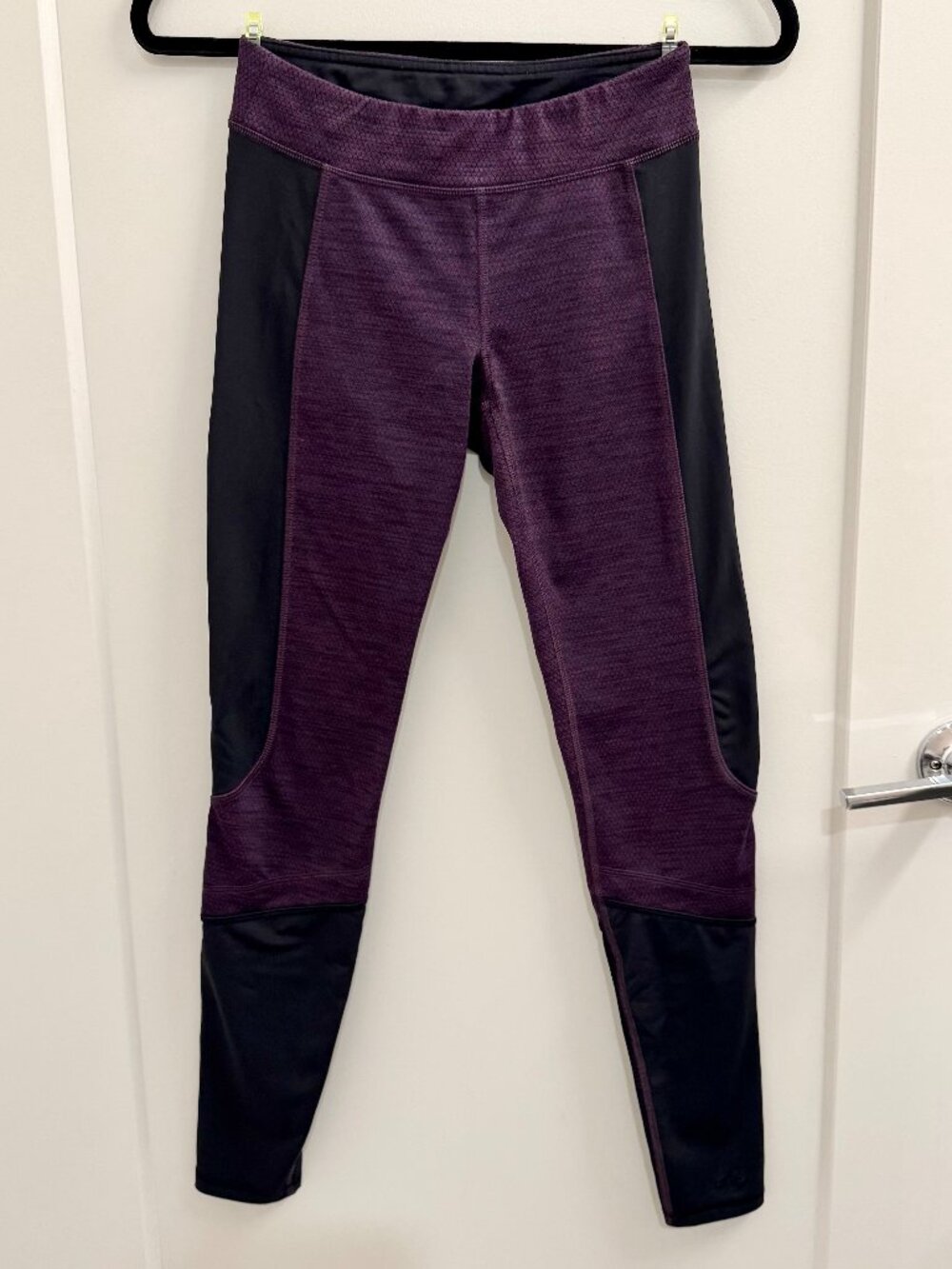 Women's Size XS High-Waisted Purple & Black Workout Leggings Athletic Apparel